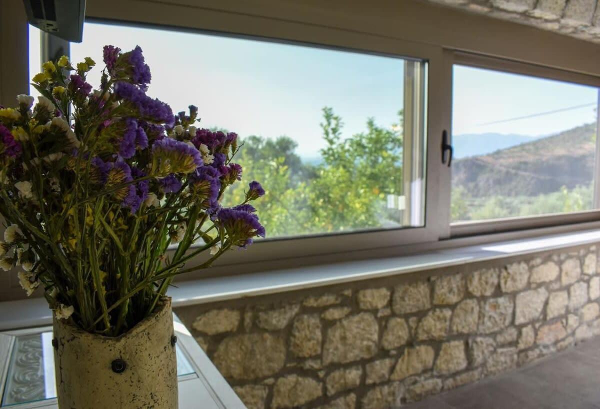 Coastal Stone Hideaway With Stunning Scenery Villa Kitriaí Eksteriør bilde